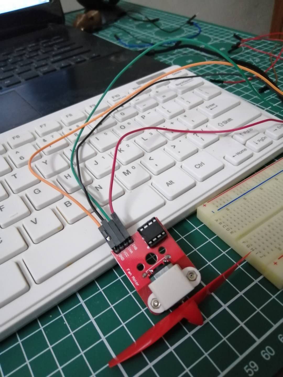 电风扇电路连接